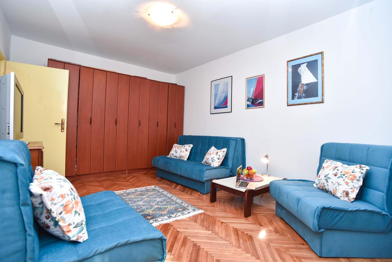 Family Apartment Close To Slovenska Beach Budva Bagian luar foto