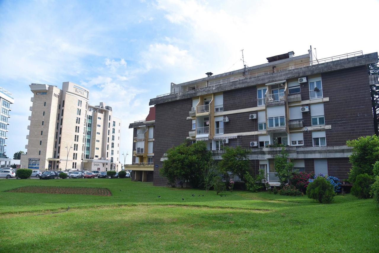 Family Apartment Close To Slovenska Beach Budva Bagian luar foto