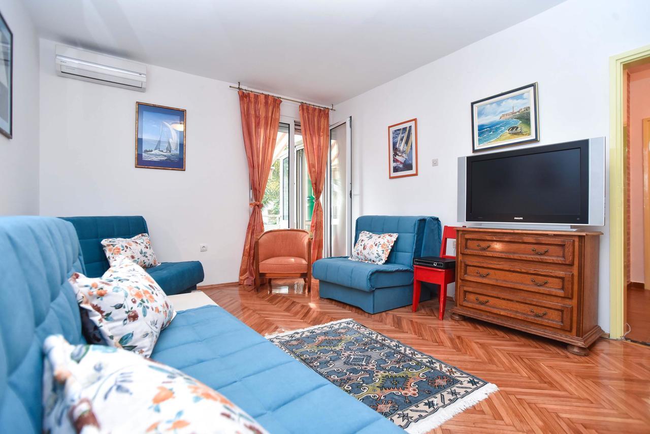 Family Apartment Close To Slovenska Beach Budva Bagian luar foto